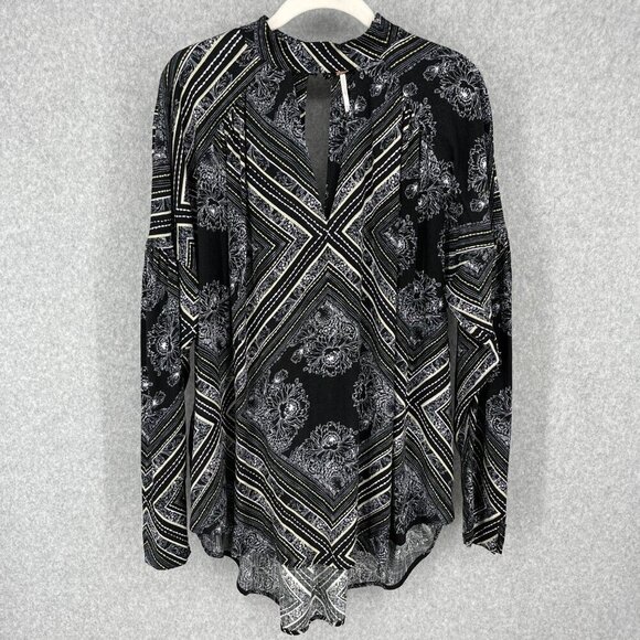 Free People Walking On A Dream Tunic Top Size S Black Oversized LS Boho Flowy - Picture 1 of 13
